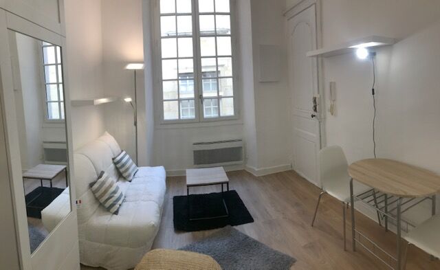 Studio Hyper Centre / Place du Parlement