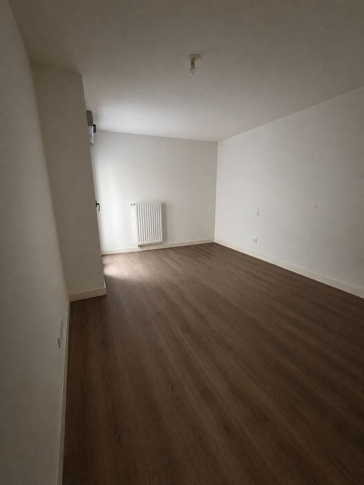Appartement 3 pièces 68 m² ? Terrasse, balcon- Bagnolet
