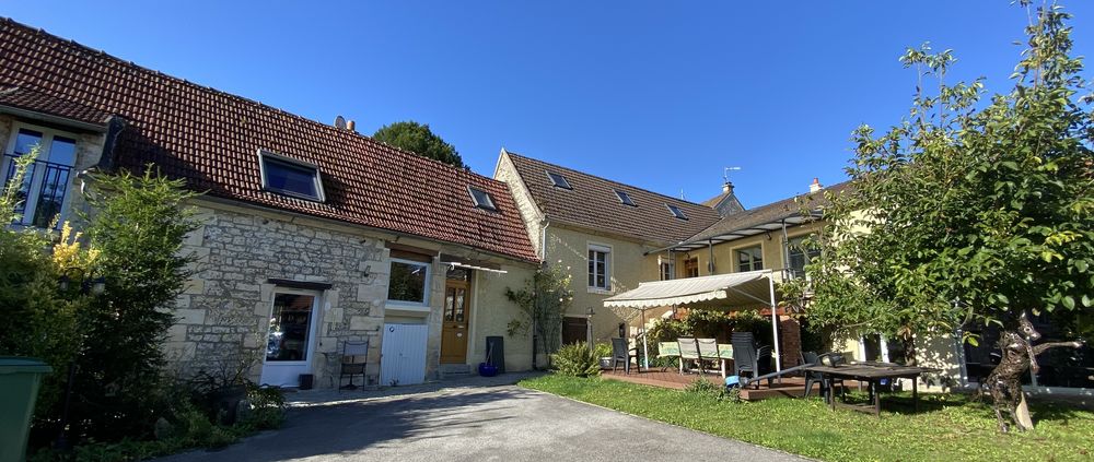Ancien corps de ferme rénové