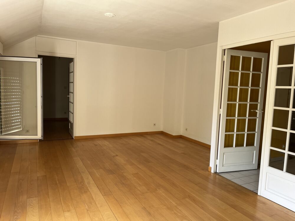 appartement T4+T1bis : 215 m2 - 44300 Nantes 420.000€