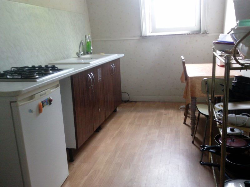Chambre meublée pour étudiant.