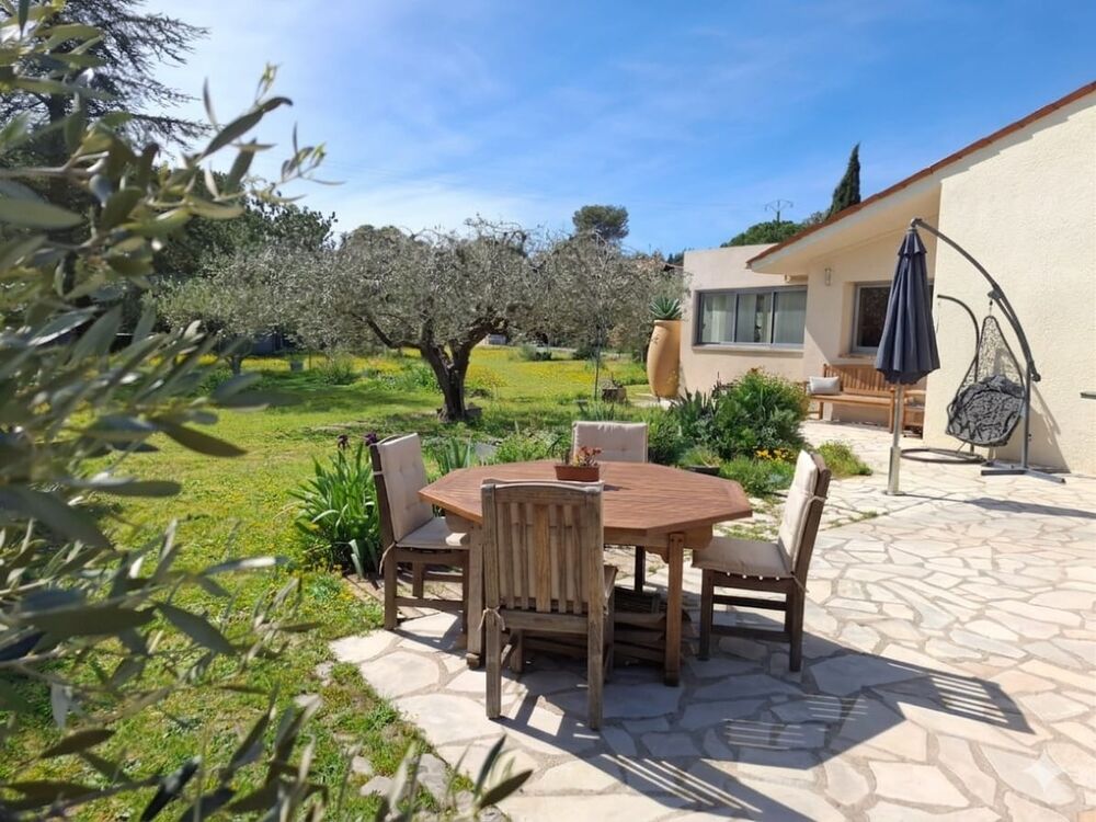 Direct propriétaire, propriété rénovée dpe B 150m² 4p. pisc