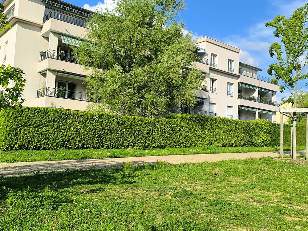 Appartement avec loggia, garage et parking - Loup Pendu