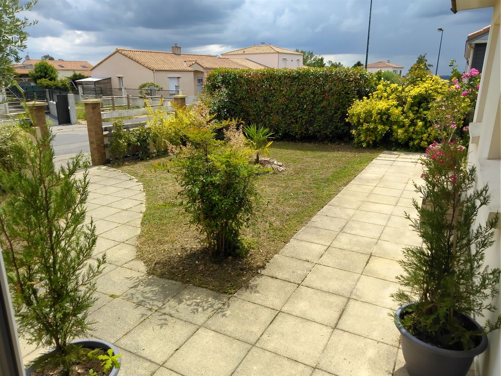 Maison individuelle avec jardin + garage au Landreau