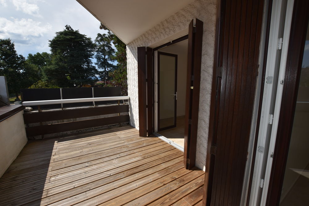 CHARMANT APPARTEMENT ENTIEREMENT RENOVE VEIGY-FONCENEX
