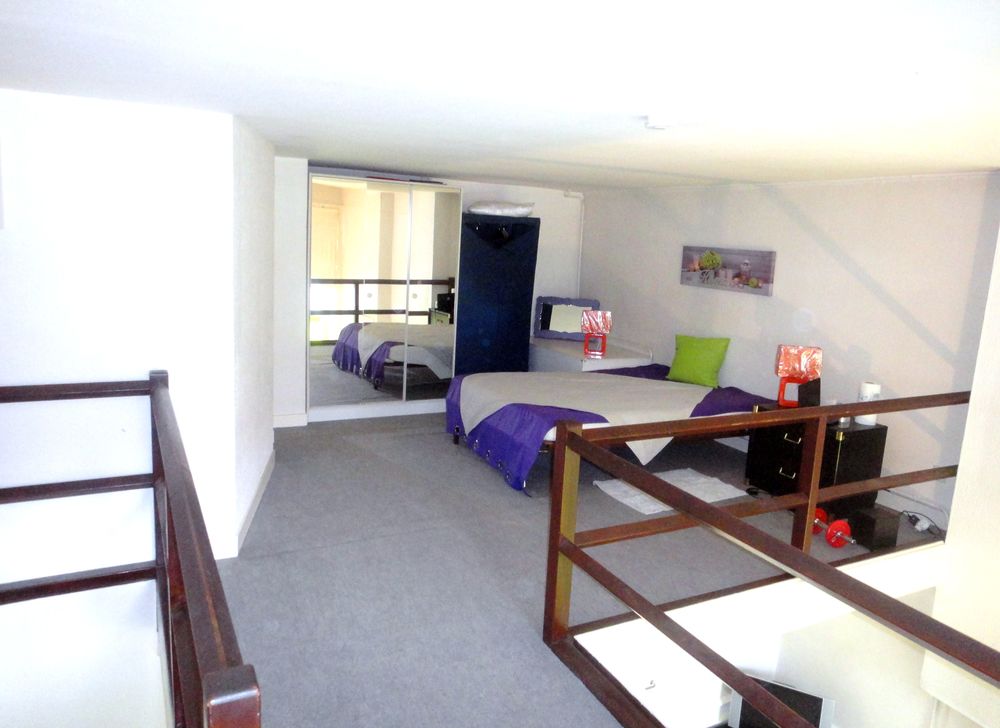 DUPLEX MEZZANINE 45m2 meublé CARNOT- J.JAURES PARKING
