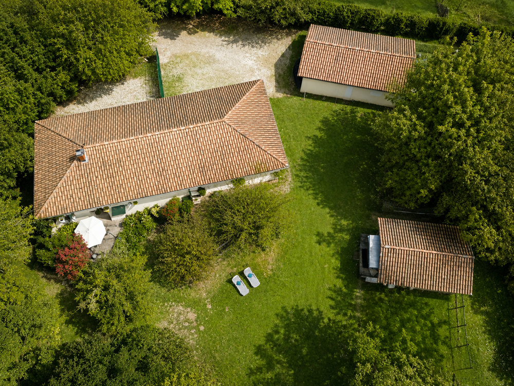 Au portes de Bordeaux, propriété de 2.2 ha, au calme.