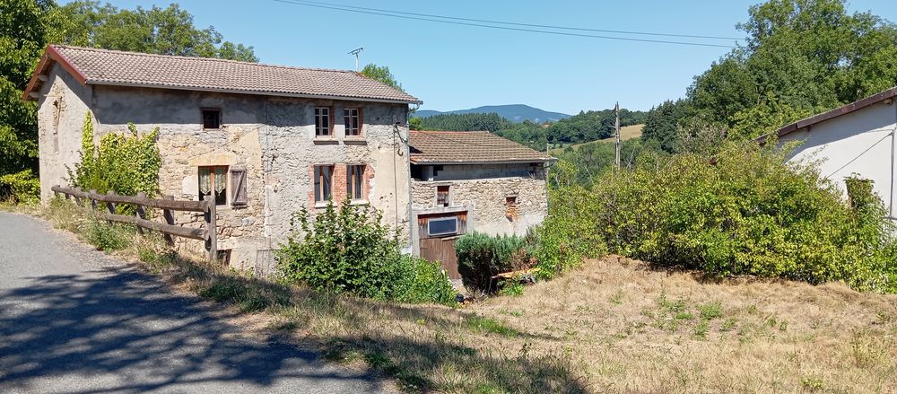 Maison avec dépendances à la campagne