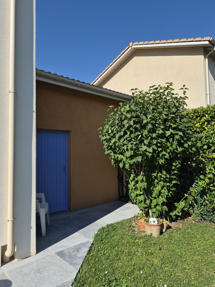 Maison 71 m2-Montelier -2 chambres-Garage-Jardin-Terrasses