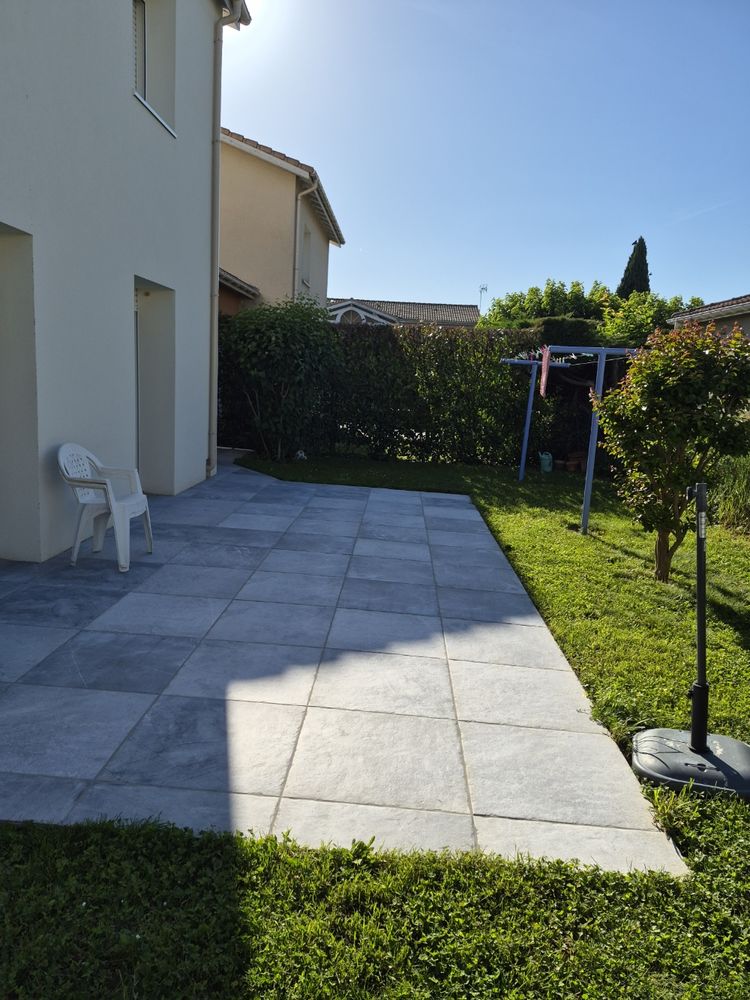 Maison 71 m2-Montelier -2 chambres-Garage-Jardin-Terrasses