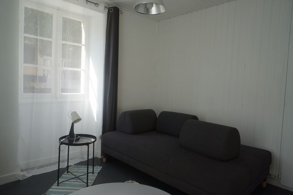 ANGERS CENTRE VILLE PETIT PAVILLON MEUBLE POUR ETUDIANT