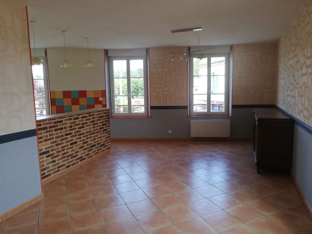 T3 non meublé de 73 m2 lumineux et calme à Mondoubleau