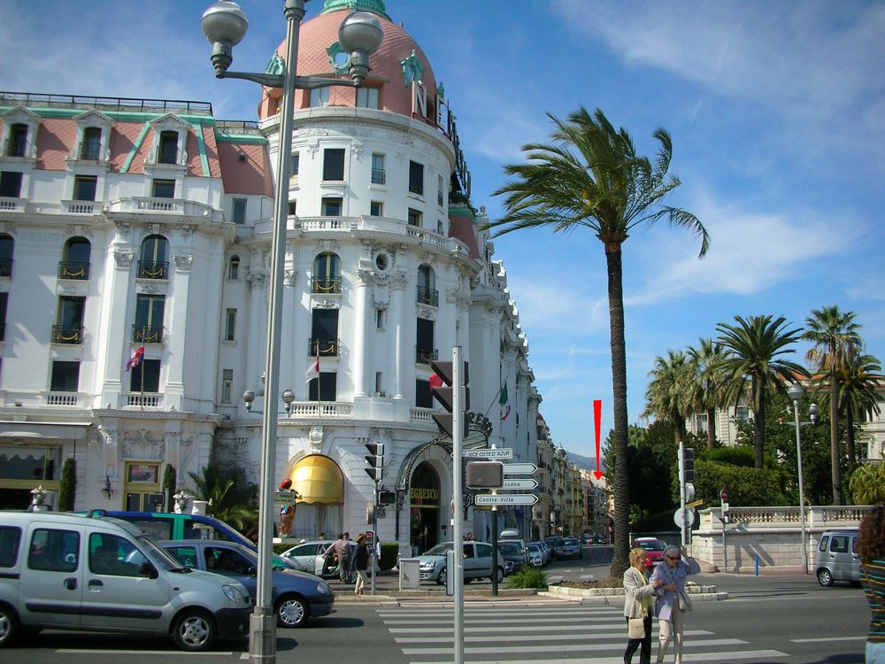 Appartement 2 pièces (65 m2) meublé prés de la plage à Nice