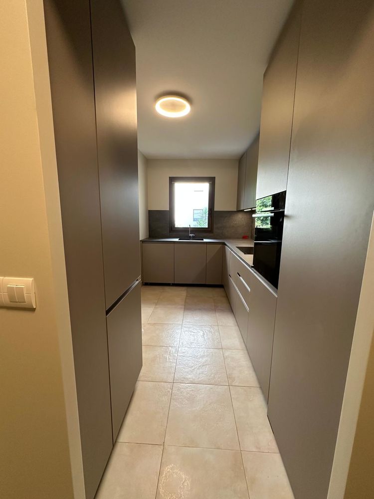 Appartement 2 pièces (65 m2) meublé prés de la plage à Nice