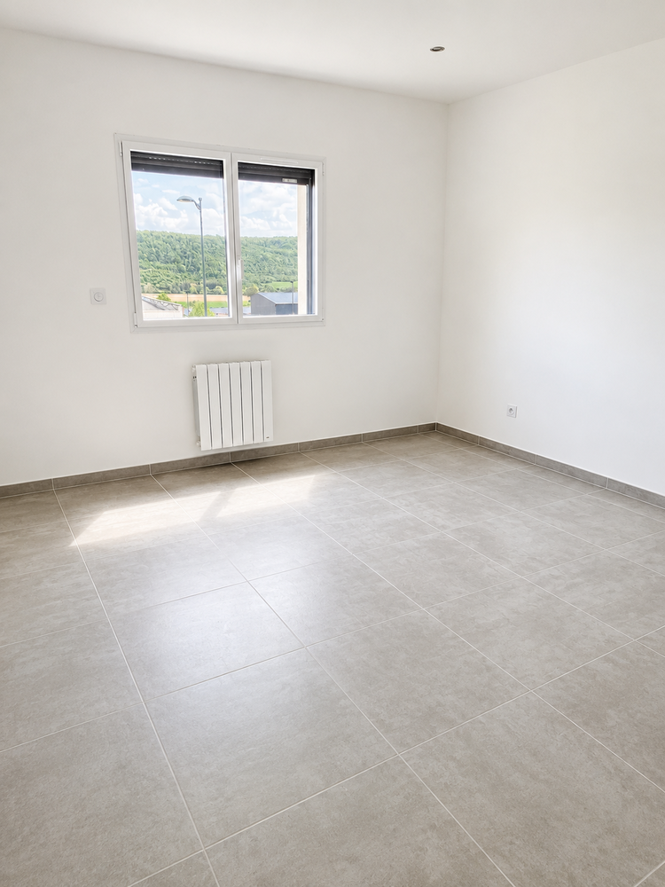 Local professionnel de 77 m² - Vernon (27200)