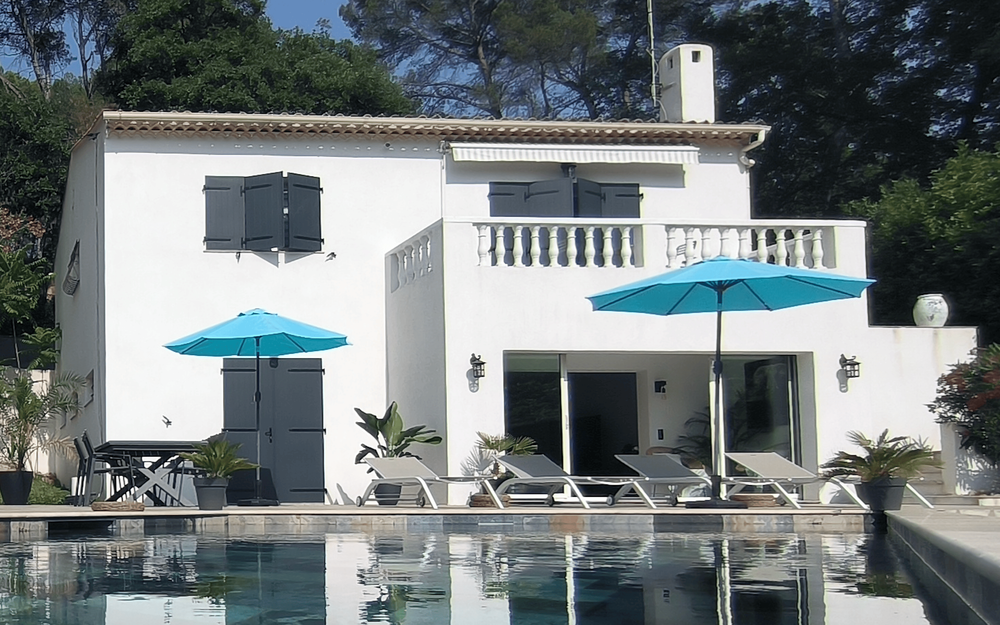 Villa 170m2, terrain 1500 m2, piscine, pool house, garage