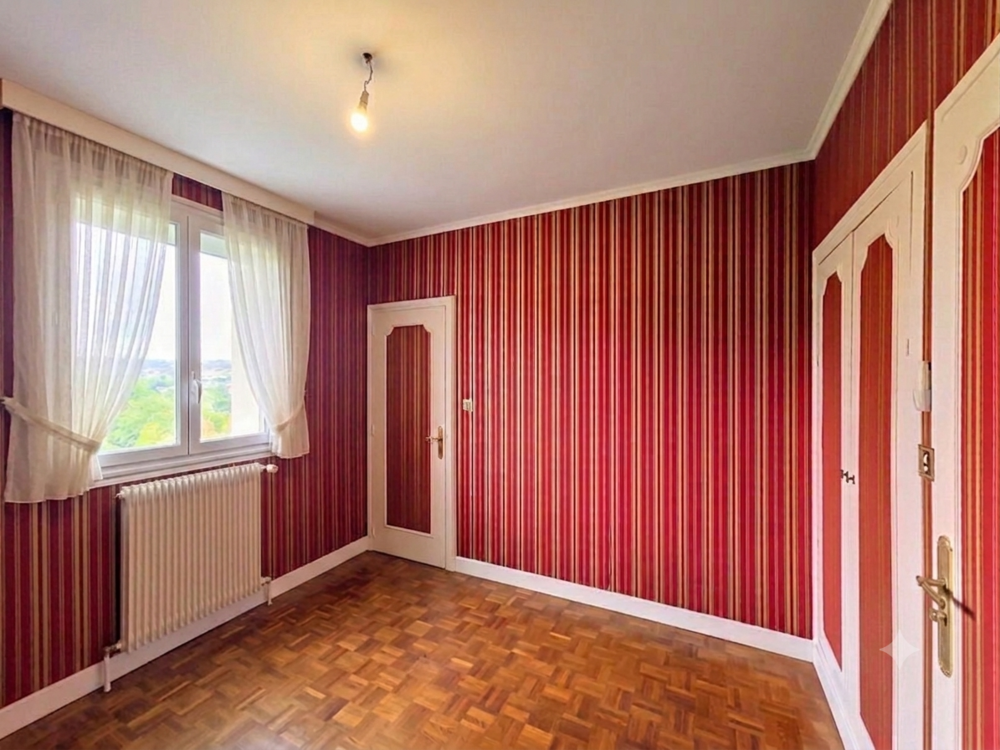 Maison : AIR CONDITIONNÉ, pompe à chaleur, double-vitrage