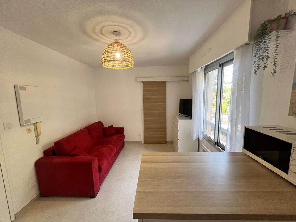 Studio LE BRUSC 83 proche mer