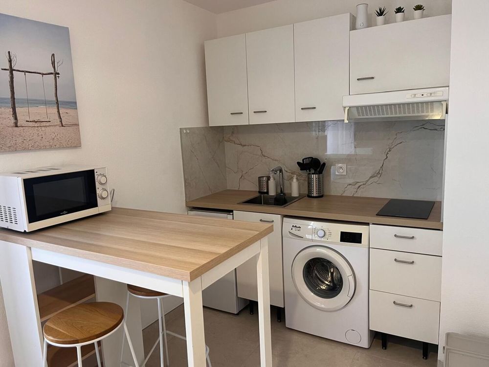 Studio LE BRUSC 83 proche mer