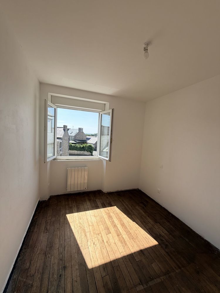 Maison en pierre 100 m² €" 3 chambres €" Combles aménagés €" Landéhen (22400)