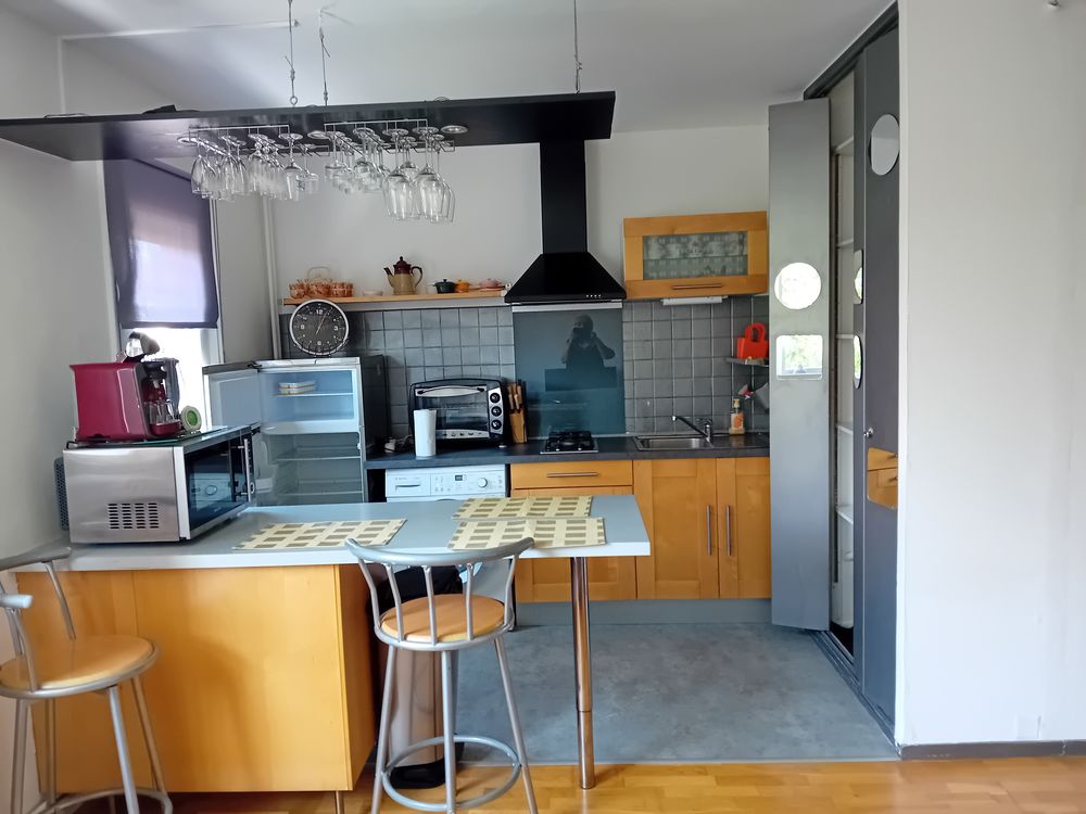 F1 32 m2 quartier chaprais meuble stationnent facile