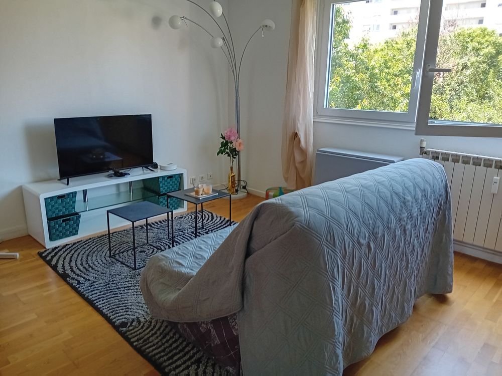 F1 32 m2 quartier chaprais meuble stationnent facile