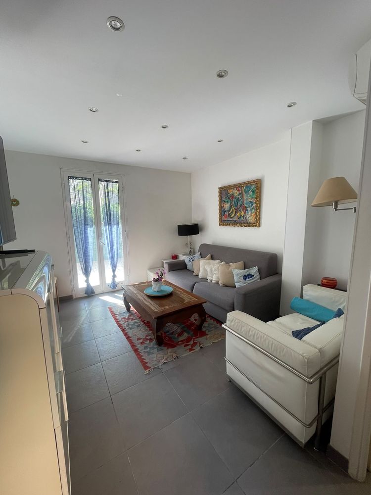REZ-DE-JARDIN - 200 m DE LA MER