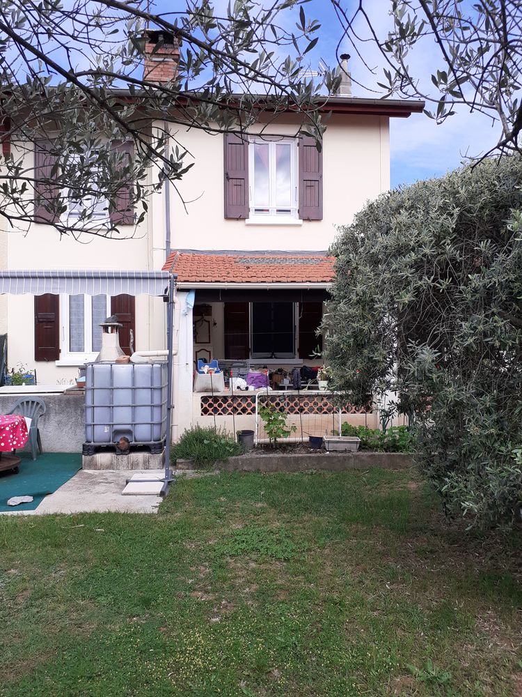 CHARMANTE MAISON