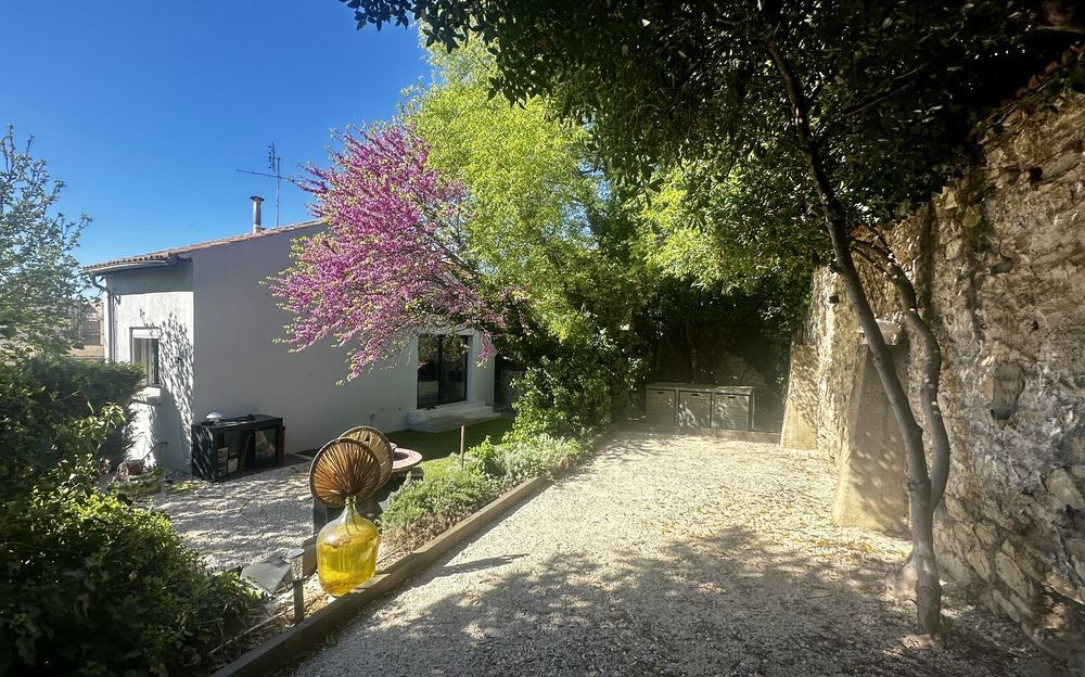 Maison de ville avec jardin quartier Quai de la Fontaine