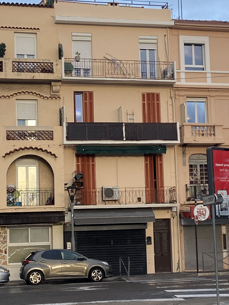 AUX ENCHERES PUBLIQUES - APPARTEMENT GOLFE-JUAN