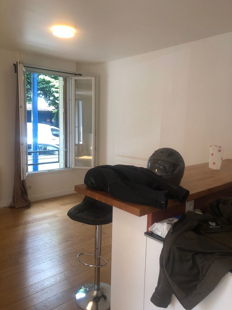 54 M2 BIEN PLACE à CHOISY LE ROI