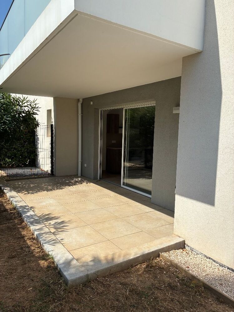 F3 en rez jardin dans Immeuble Standing TOULON CAP BRUN