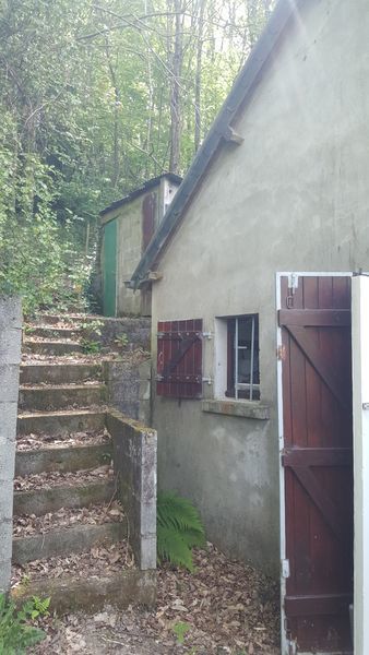 Maisonnette 16 m2, pleine campagne, très tranquille