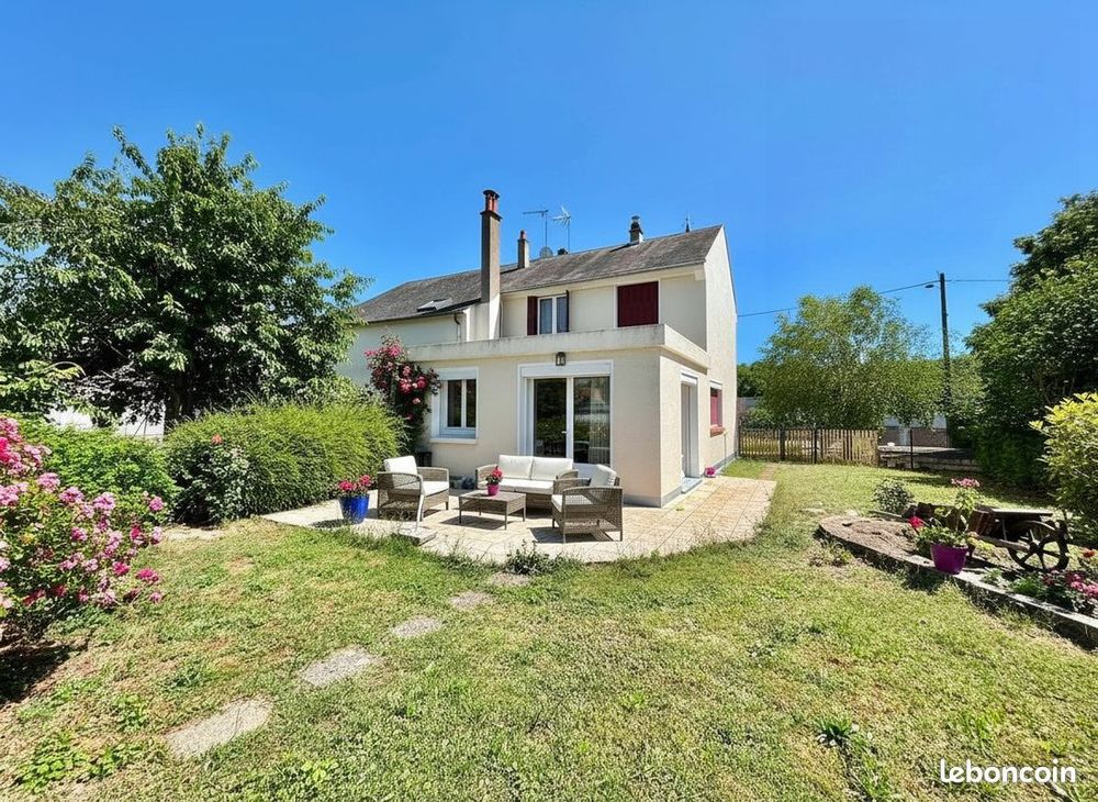 Maison Familliale 110m2 - Grand séjour 50 m2 - double garage