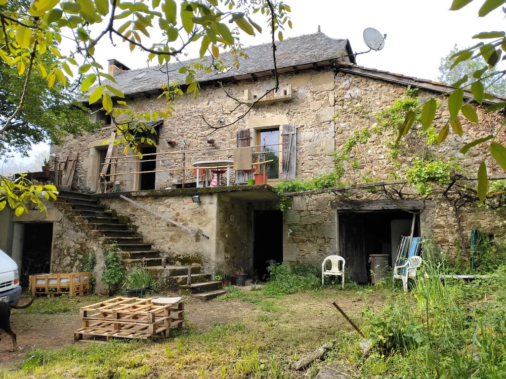 Maison+hectare+dépendances+lac+Hangar