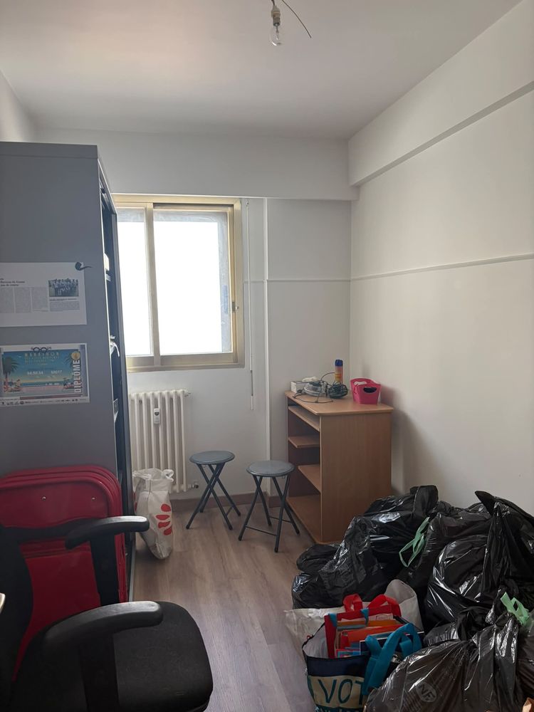 Antibes hypercentre, 3 pièces de 65 m² au 1er étage, parking