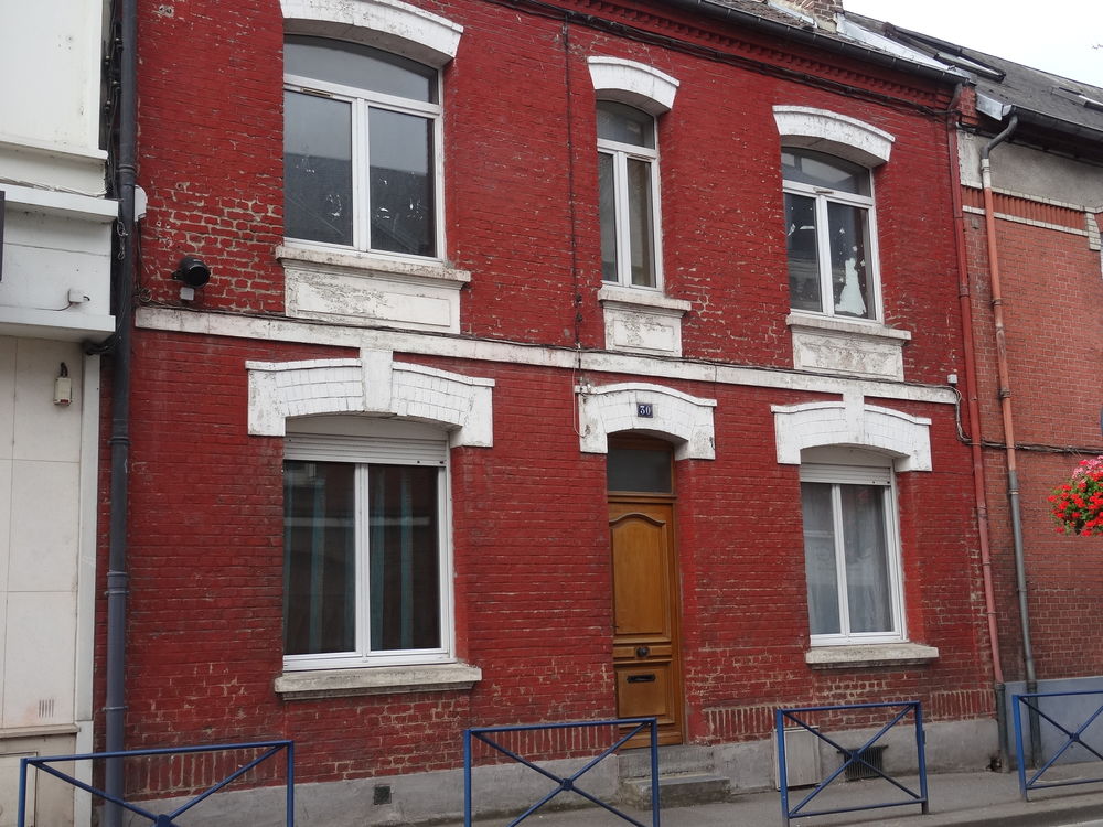 Maison de ville au centre d'Albert . 80300