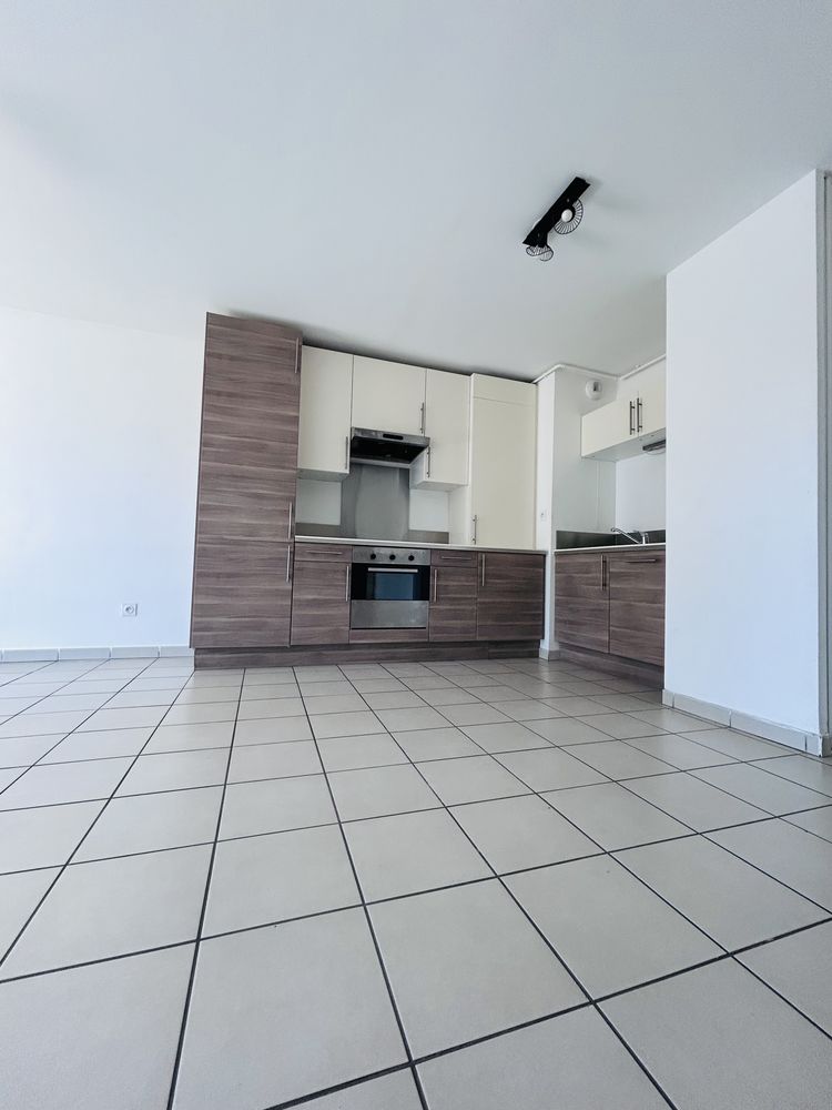 Appartement T2 avec terrasse et piscine