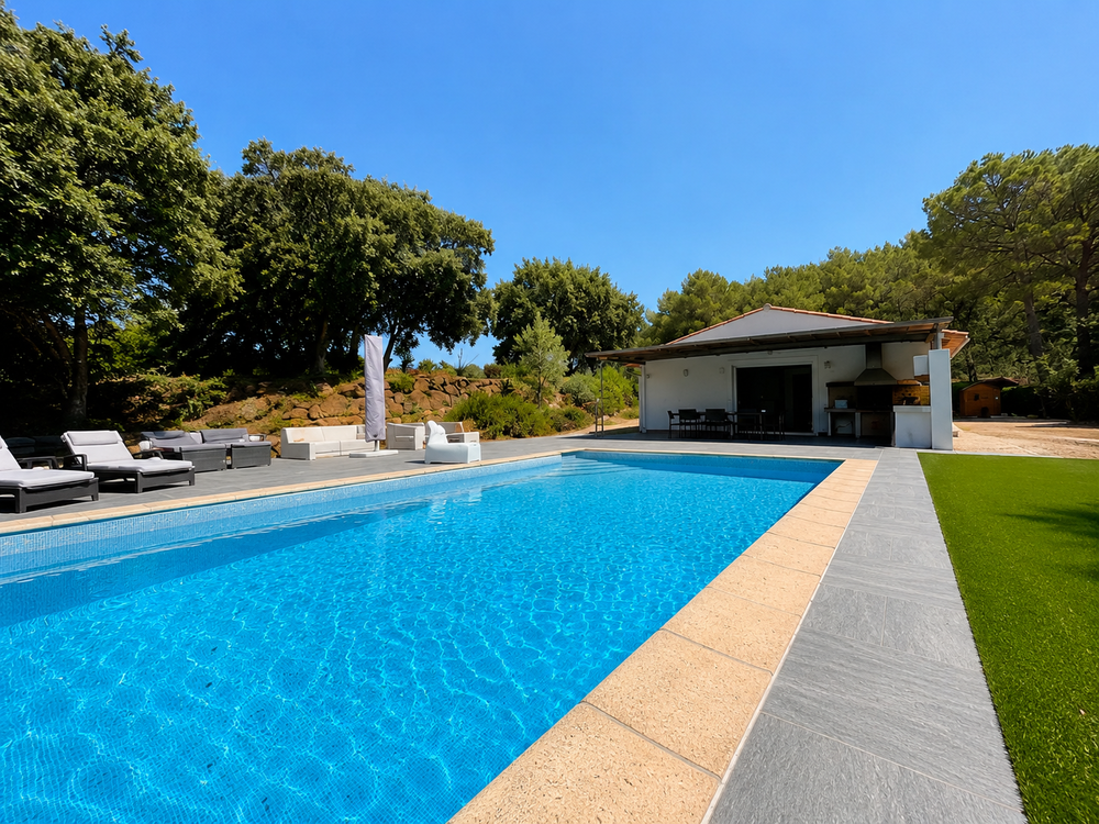 Le Beausset , Maison de plain-pied, piscine, terrain 1700m2