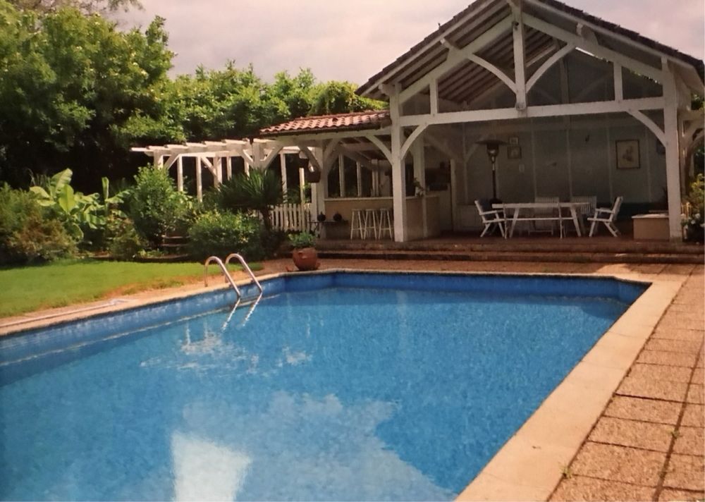 CHÂTEAU LE TROUILH - Domaine privé avec parc, piscine tennis