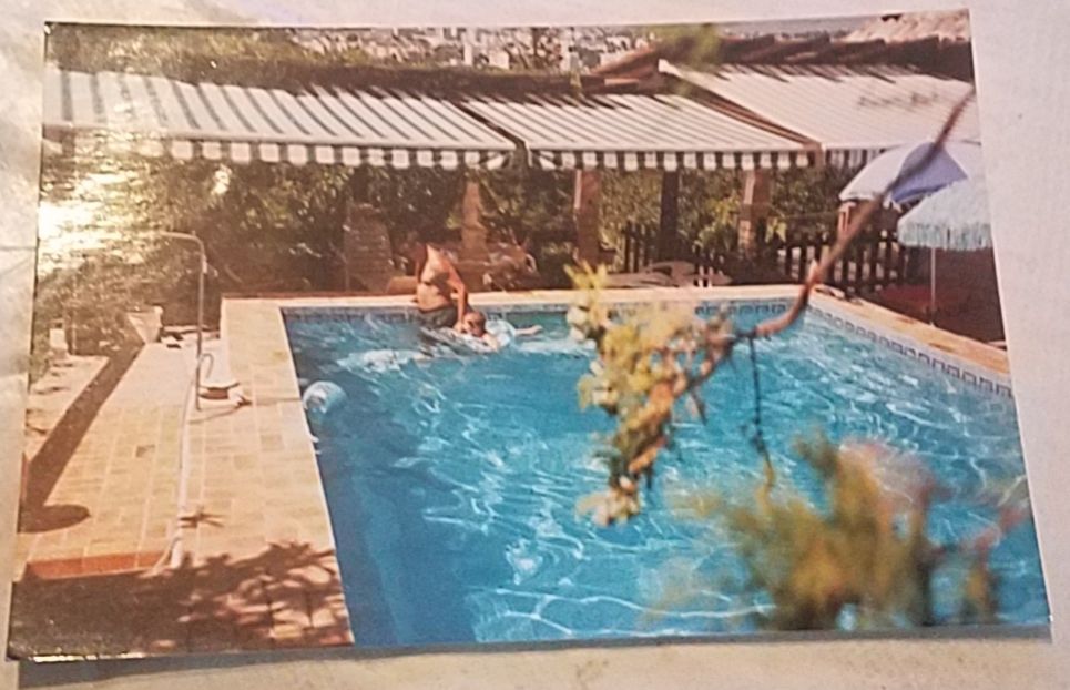 Villa sur les hauteurs de St Loup avec grand terrain