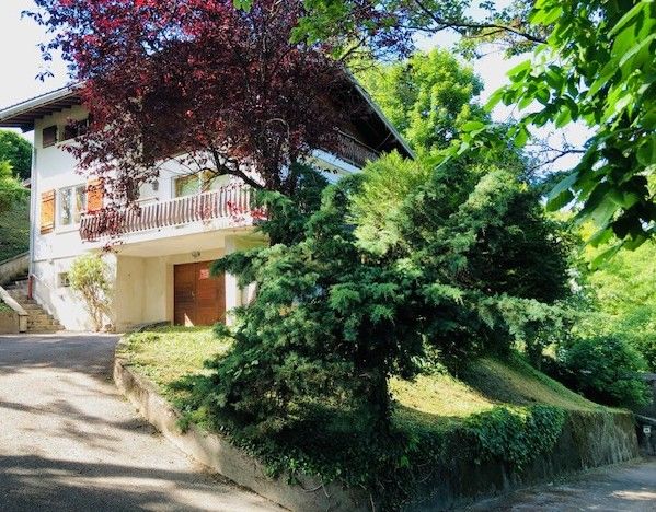 MAISON 190 m2 sur coteau avec terrain arboré de 1949 m2
