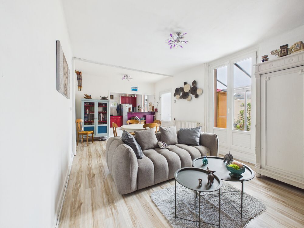 VILLEURBANNE (69100) 3 pièces / 2 chambres / 73 m²