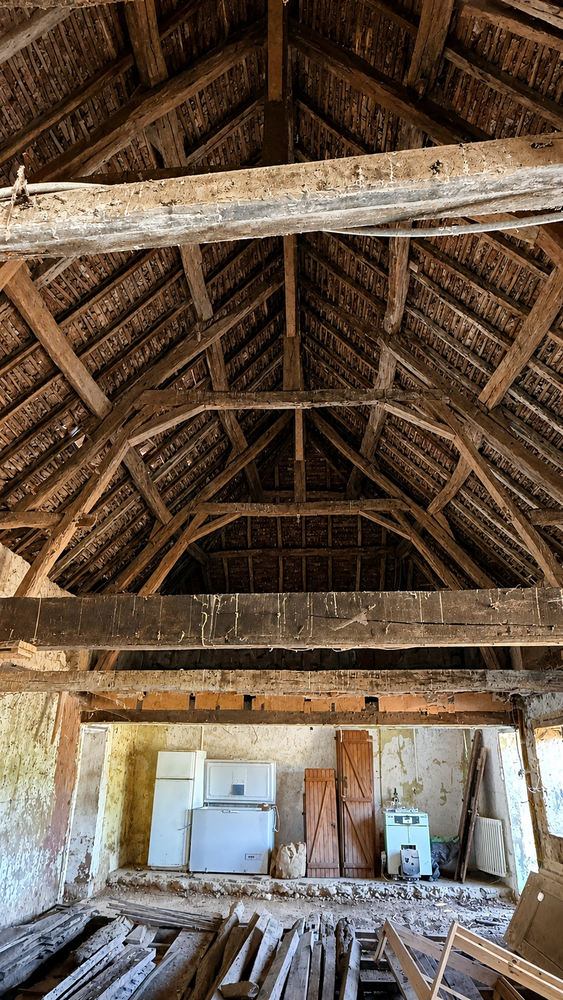 Corps de ferme bressan à réhabiliter - terrain 3 887 m²