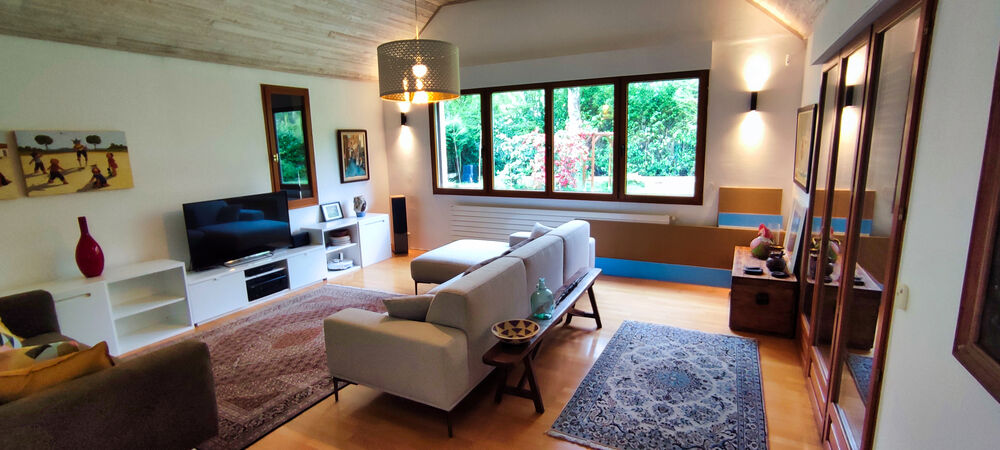 Sur 1 500 m2 de terrain clos. Superbe villa individuelle