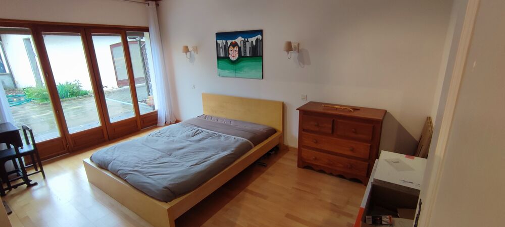 Sur 1 500 m2 de terrain clos. Superbe villa individuelle