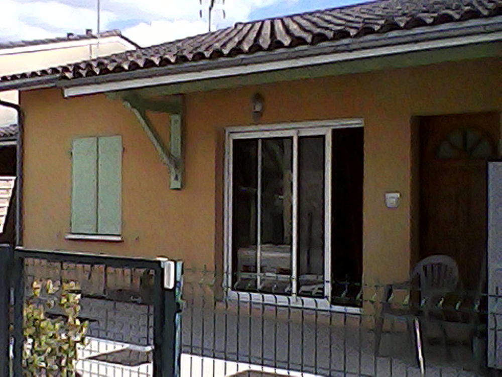 Maison vie de plain pied dans hameau tranquille