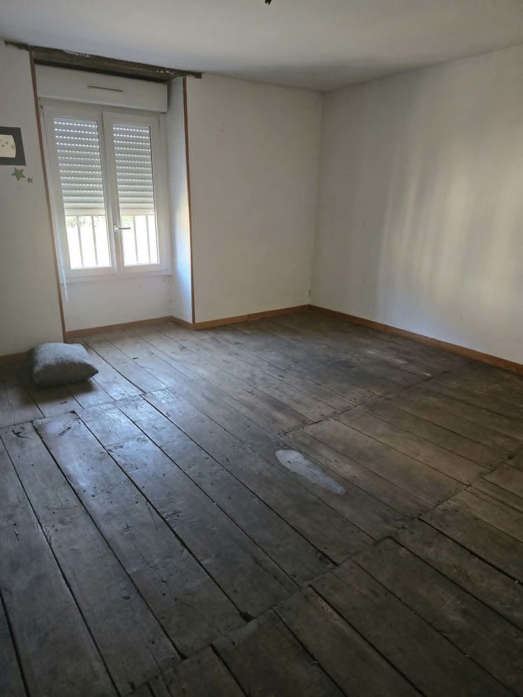 Maison en pierre avec granges et terrain - Au c?ur du Parc