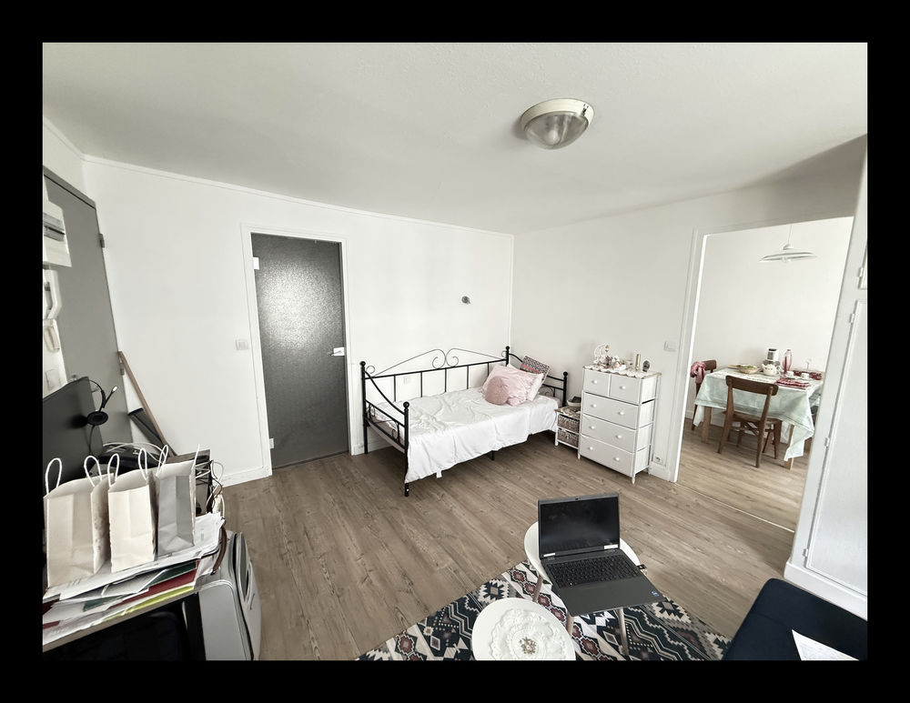 Appartement de type Studio + Cuisine séparée