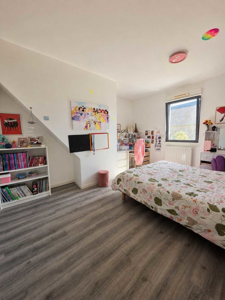LANNION €" Maison familiale rénovée de 183 m² 5 chambres dont 2 suites Exposition Sud